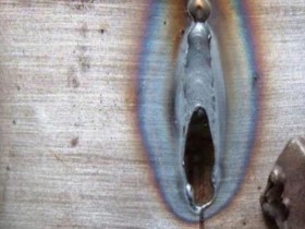 解决不锈钢薄板焊接时烧穿.变形的问题